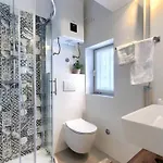 Suncana Villa